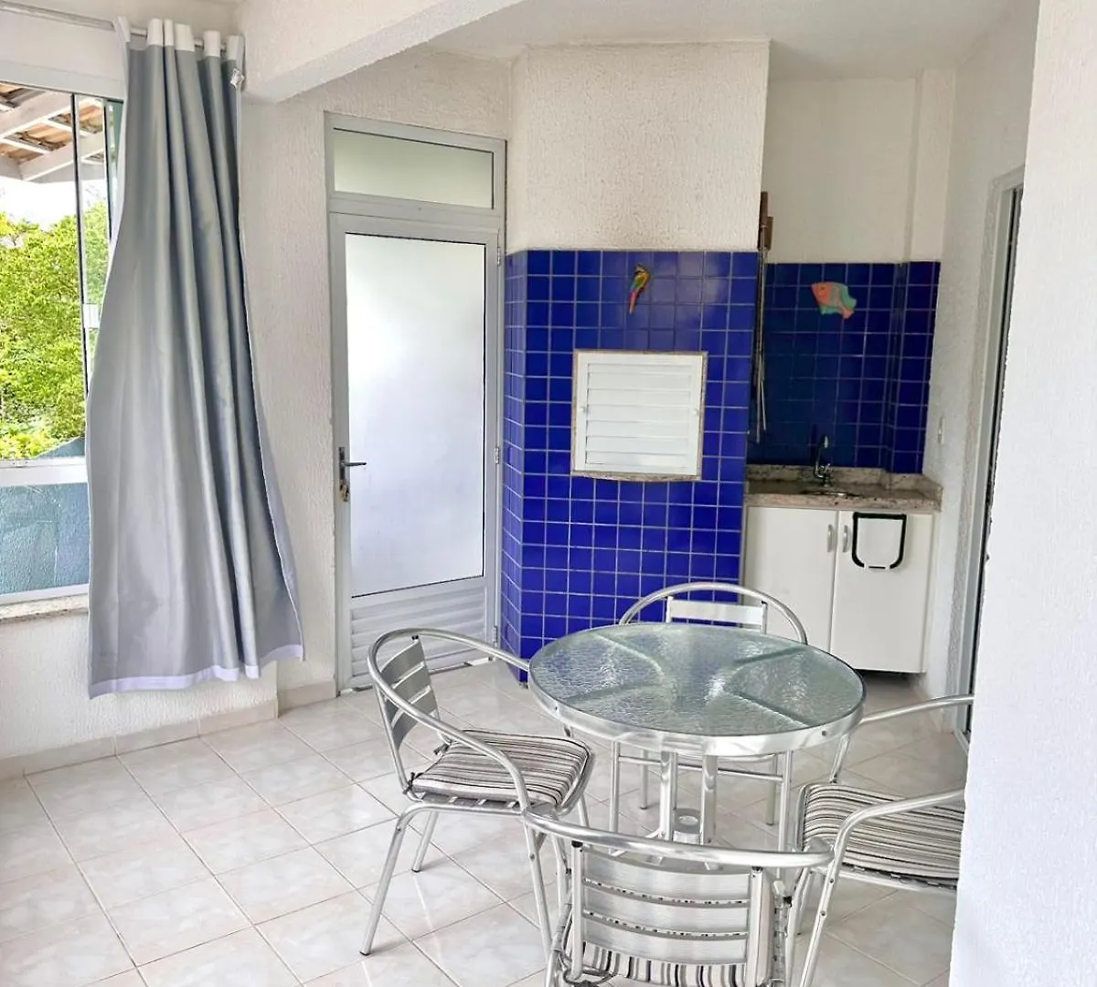 Apartamento Em Condominio Bromelias - Bombinhas Sc